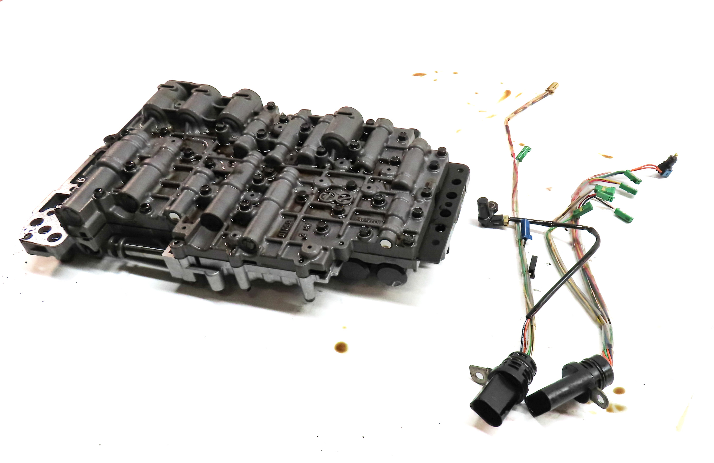 11-15 VW TOUAREG / AUDI Q7 (4L) 8 SPEED MHN AUTOMATIC TRANSMISSION VALVE BODY — exact item pictured